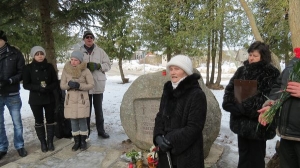 Komunistiskā genocīda upuru piemiņas dienas pasākums pie piemiņas akmens_4