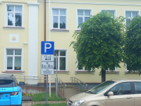 Par satiksmes organizācijas tehnisko līdzekļu uzstādīšanu stāvvietas apzīmēšanai pie Brīvības ielas 6, Maltā