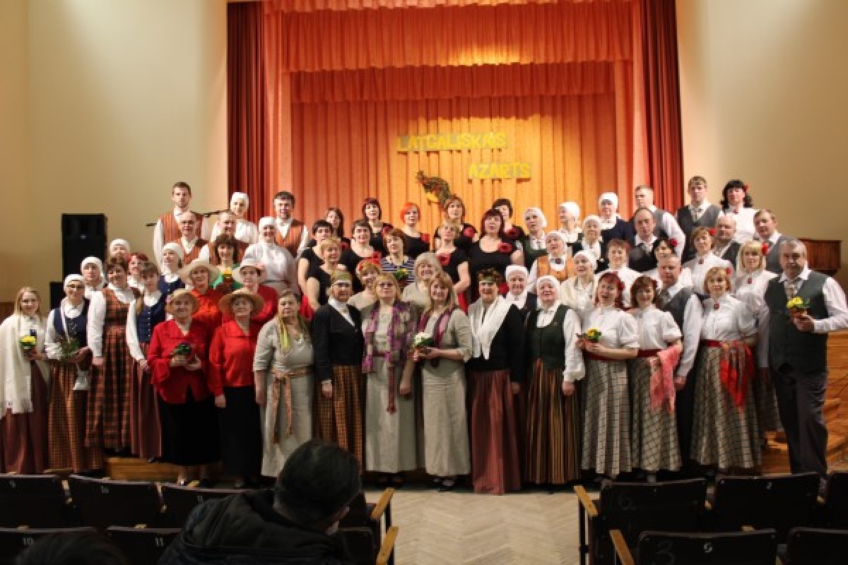 Izskanējis tautas mūzikas festivāls „Latgaliskais azarts”
