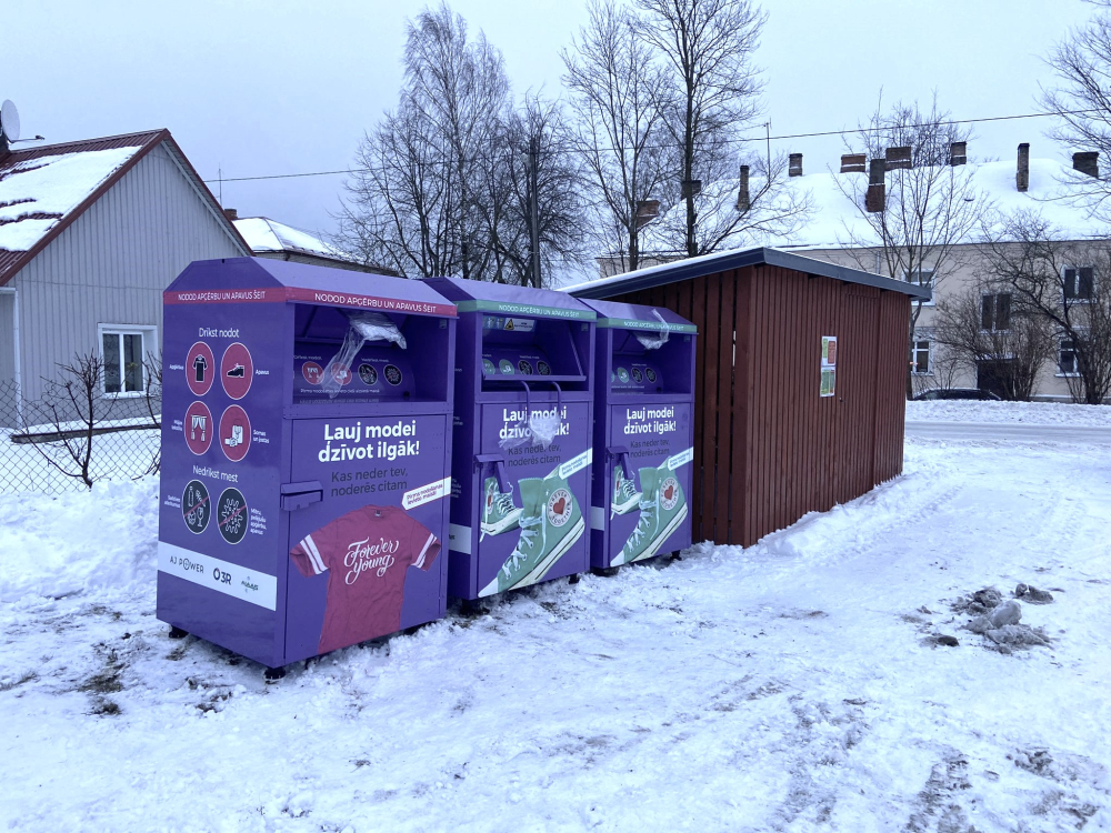 Maltā pieejami trīs konteineri tekstila šķirošanai