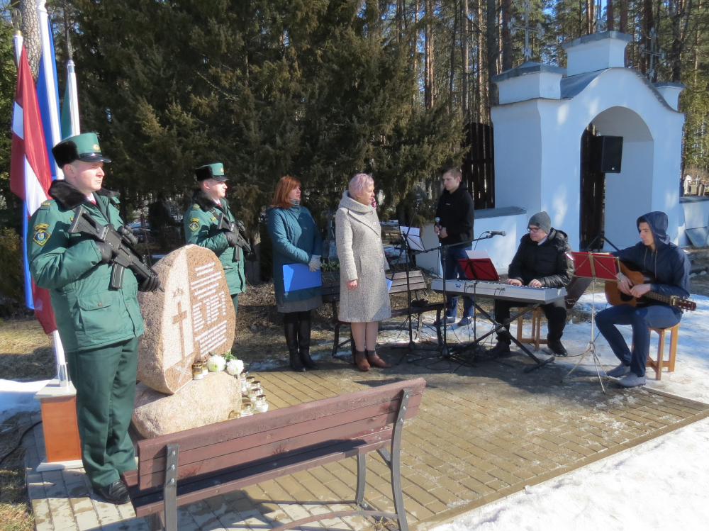 Godina nacionālo partizānu un viņu atbalstītāju piemiņu